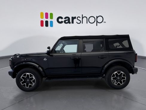 Used 2023 Ford Bronco Outer Banks AWD/4WD image 2