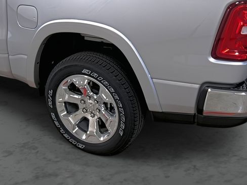 New 2026 RAM 1500 Big Horn AWD/4WD image 9