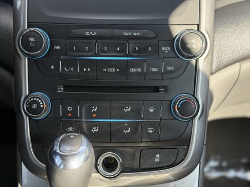 Used 2015 Chevrolet Malibu LS image 20