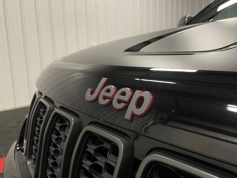 Used 2020 Jeep Grand Cherokee Trailhawk image 8