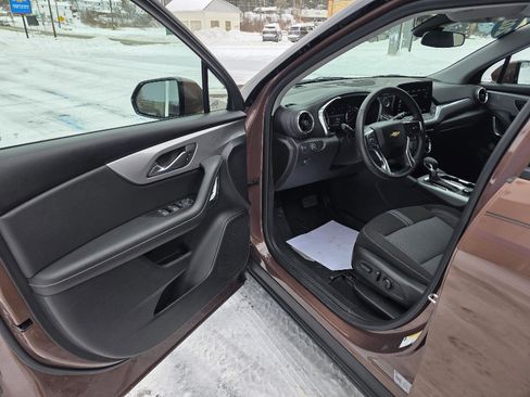 Used 2023 Chevrolet Blazer LT w/ Driver Confidence Package image 10