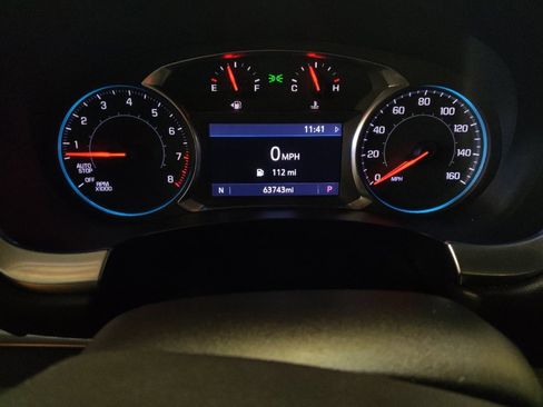 Used 2020 Chevrolet Traverse LT image 23