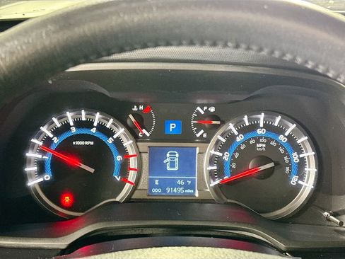 Used 2018 Toyota 4Runner SR5 Premium image 14