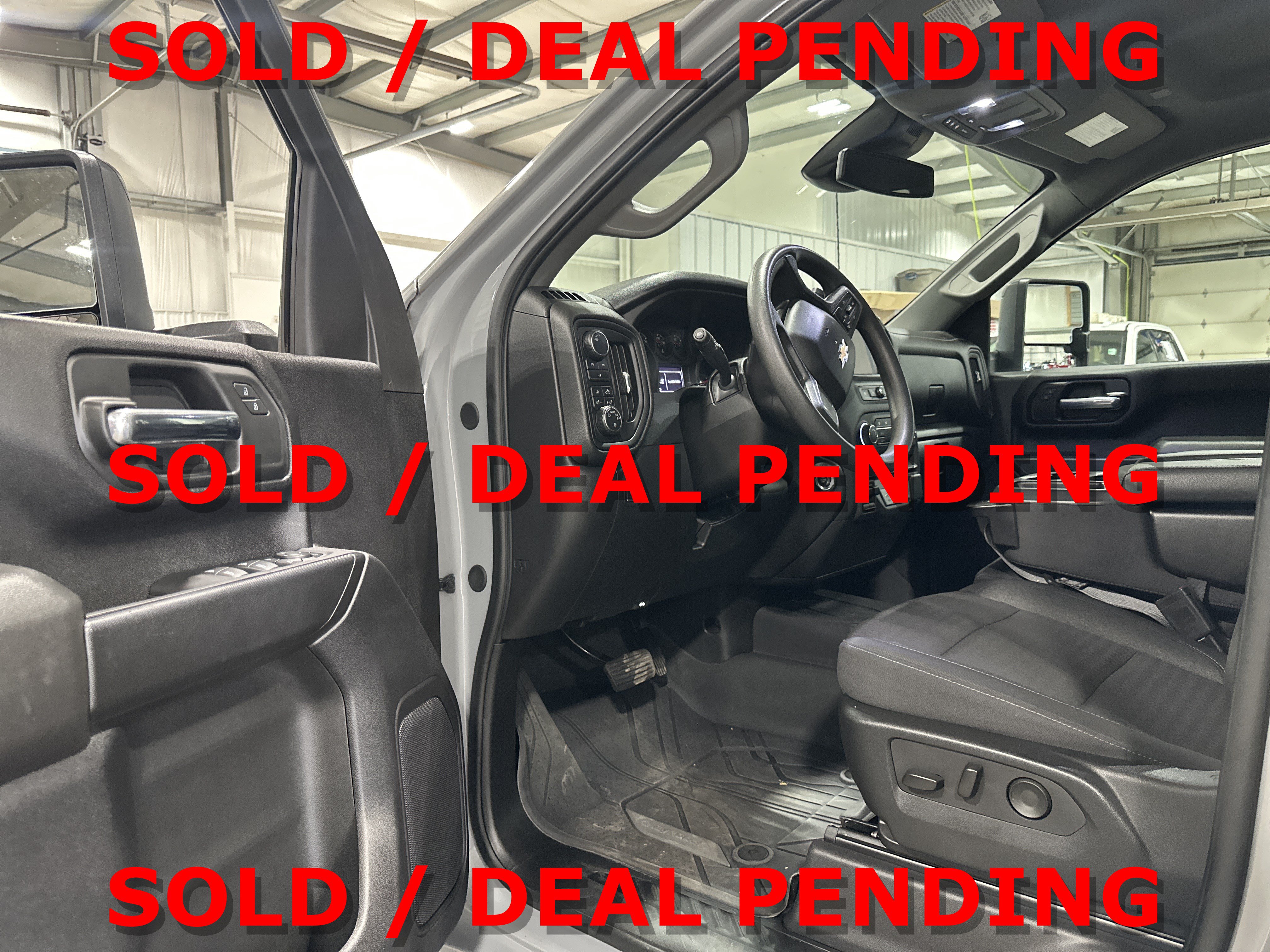 Used 2024 Chevrolet Silverado 2500 Custom w/ Custom Convenience Package AWD/4WD image 8