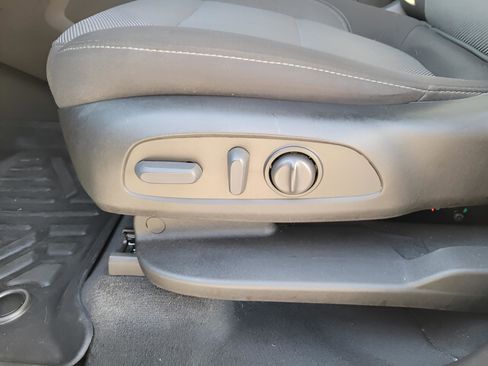 Certified 2023 Chevrolet Traverse LT image 21