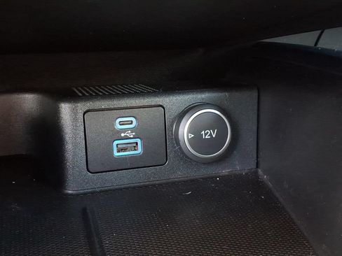 Used 2021 Ford Escape Titanium AWD/4WD image 14