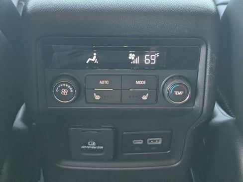 Used 2023 GMC Acadia Denali w/ Denali Ultimate Package image 13