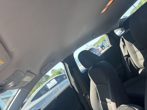 Used 2024 Chevrolet Malibu LT image 5