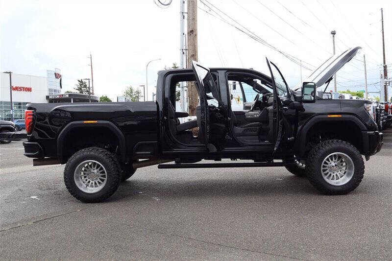 Used 2025 GMC Sierra 3500 AT4 w/ AT4 Premium Plus Package AWD/4WD image 45
