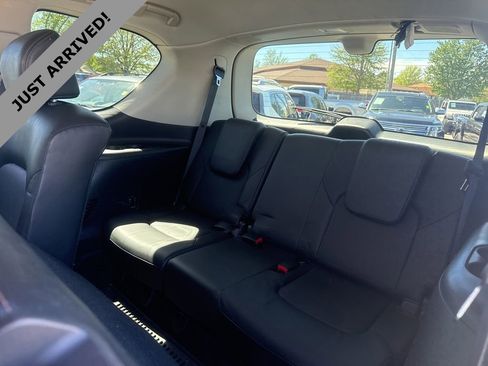 Certified 2020 Nissan Armada Platinum image 17