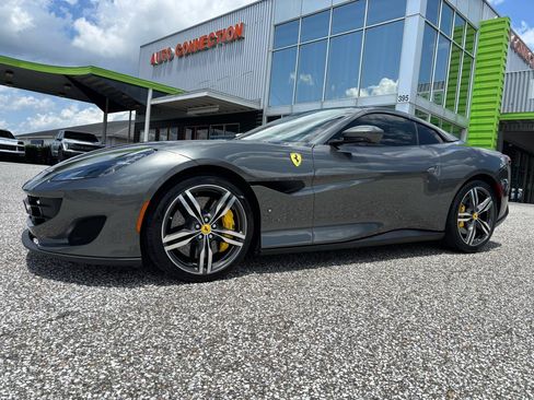 Used 2020 Ferrari Portofino RWD image 30