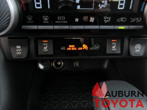 New 2025 Toyota RAV4 XLE image 15