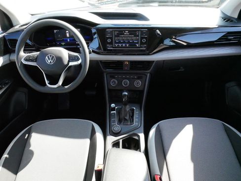 Used 2022 Volkswagen Taos S image 10