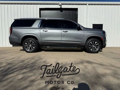 Used 2021 Chevrolet Suburban LT w/ LT Signature Package