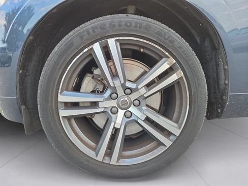 Used 2021 Volvo XC60 T6 Momentum AWD/4WD image 9