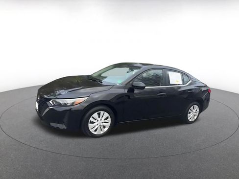 Used 2025 Nissan Sentra S FWD image 8