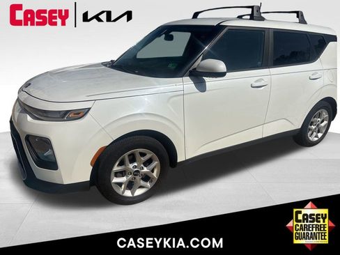 Certified 2020 Kia Soul S image 1