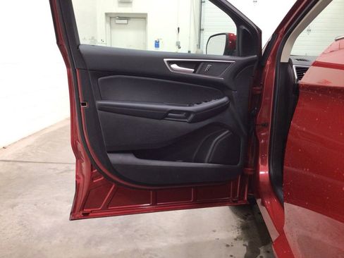 Used 2021 Ford Edge SEL w/ Convenience Package image 23