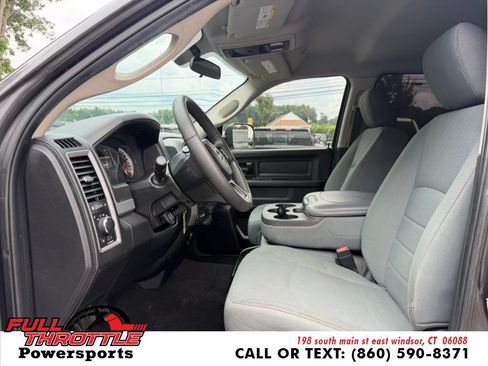 Used 2018 RAM 3500 Tradesman w/ Chrome Appearance Group AWD/4WD image 18