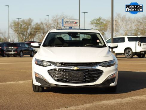 Used 2023 Chevrolet Malibu LT FWD image 2
