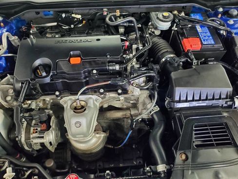 Used 2022 Honda Civic Sport image 4