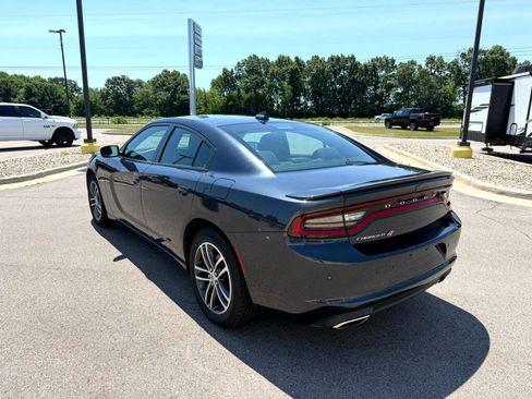 Used 2019 Dodge Charger SXT image 5