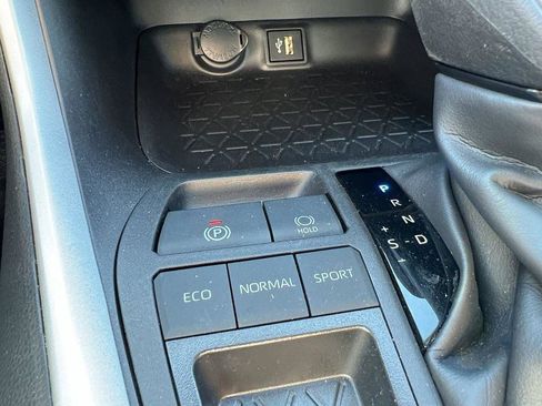 Used 2024 Toyota RAV4 LE image 34