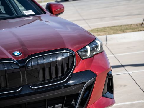 New 2026 BMW 530i w/ M Sport Package image 7