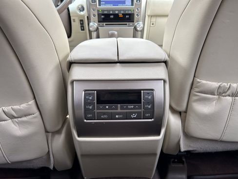 Used 2012 Lexus GX 460 w/ Comfort Plus Pkg image 40