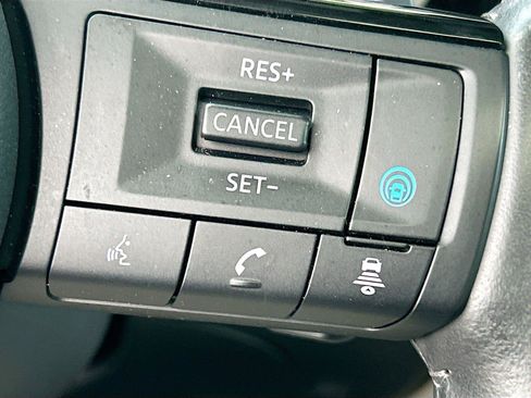 Used 2023 Nissan Rogue SL w/ SL Premium Package FWD image 38
