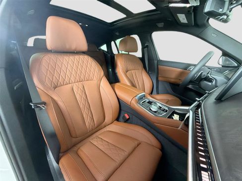 New 2027 BMW X6 M60i AWD/4WD image 27