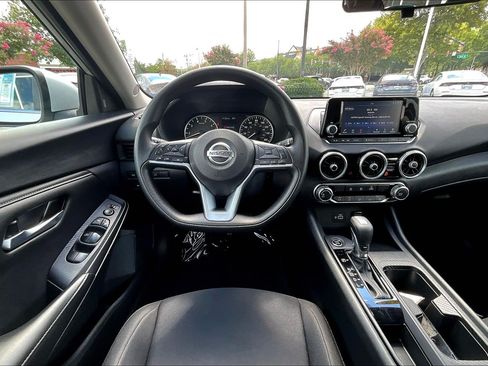 Used 2023 Nissan Sentra S FWD image 5