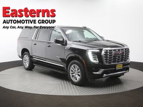 Used 2025 GMC Yukon XL Denali AWD/4WD image 54