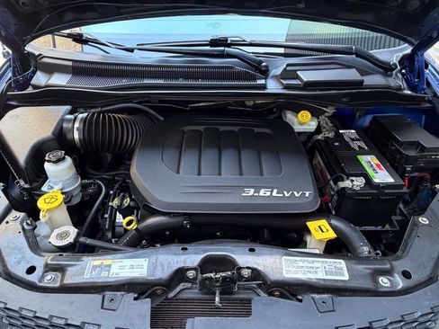 Used 2018 Dodge Grand Caravan SE w/ Power Convenience Group I FWD image 40