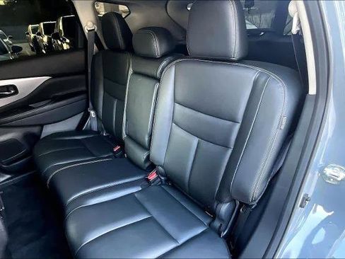 Certified 2024 Nissan Murano SV w/ SV Midnight Edition Package image 18