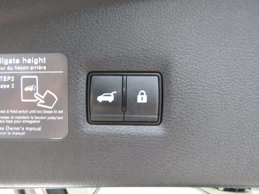 Used 2023 INFINITI QX55 Sensory w/ Lighting Package AWD/4WD image 19