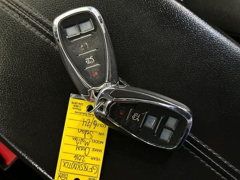 Used 2016 Chevrolet Malibu LT FWD image 27