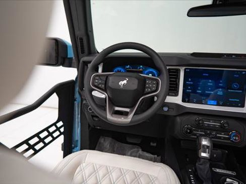 Used 2025 Ford Bronco 4-Door image 36