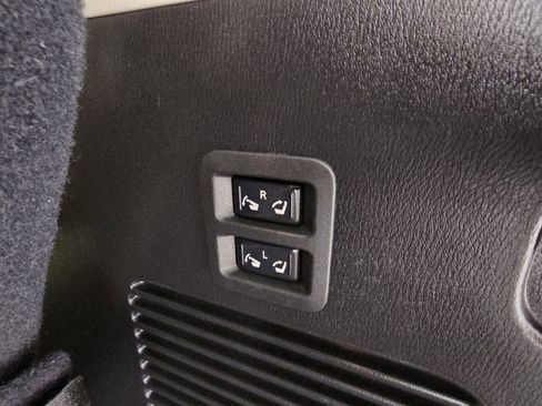 Used 2018 Nissan Armada Platinum w/ Captain Seat Package RWD image 39