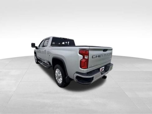 Used 2022 Chevrolet Silverado 2500 High Country w/ Z71 Off-Road Package AWD/4WD image 4