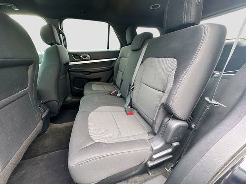 Used 2016 Ford Explorer XLT w/ Equipment Group 201A AWD/4WD image 22