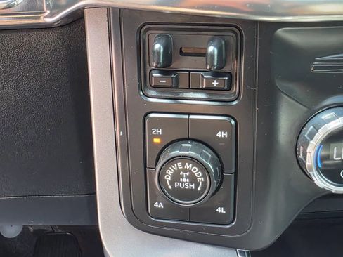 Used 2021 Ford F150 Lariat w/ Equipment Group 502A High AWD/4WD image 19