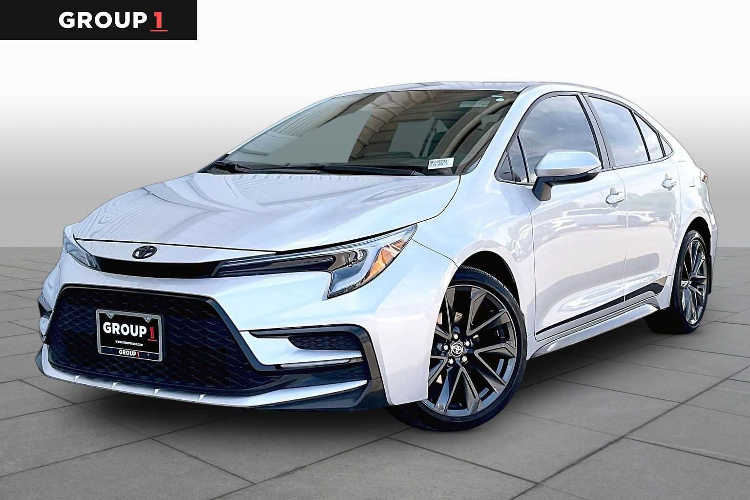 Used 2025 Toyota Corolla SE FWD image 1
