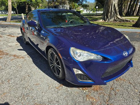 Used 2016 Scion FR-S Coupe 2D image 3