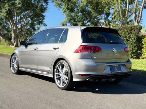 Used 2017 Volkswagen Golf 4-Door AWD/4WD image 5