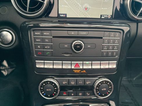 Used 2019 Mercedes-Benz SLC 43 AMG image 29