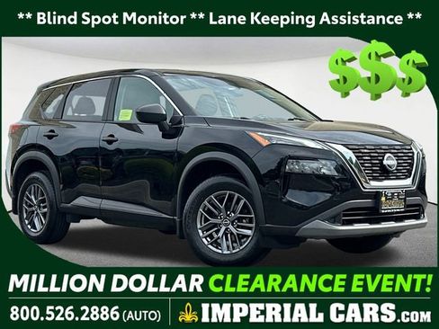 Used 2023 Nissan Rogue S image 1