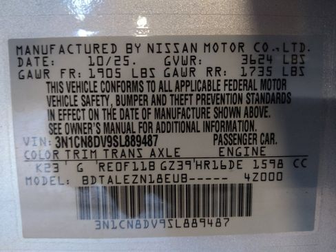 Used 2025 Nissan Versa S w/ Trunk Package FWD image 33
