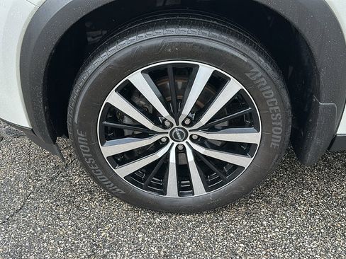 Certified 2023 Nissan Pathfinder Platinum image 8