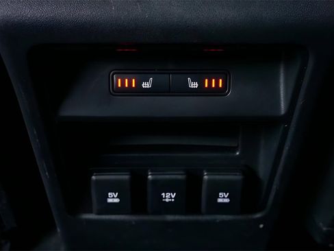 Used 2019 Land Rover Discovery Sport SE image 48